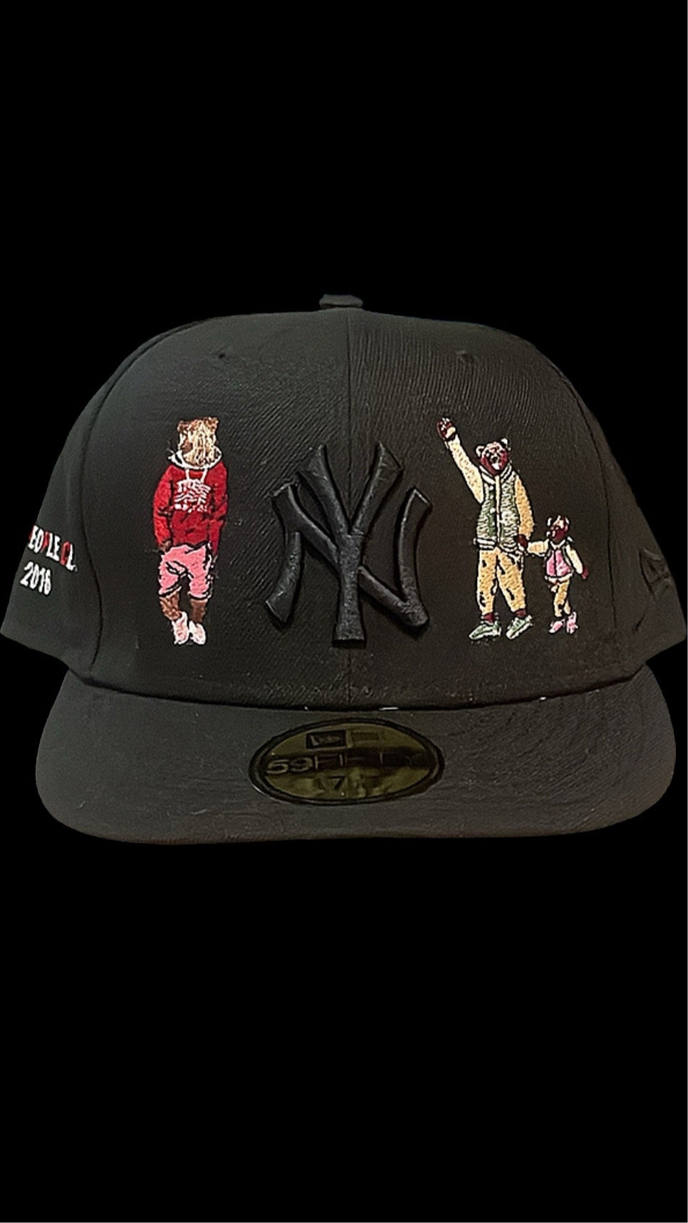 COMMUNITY FITTED. Pre-sale